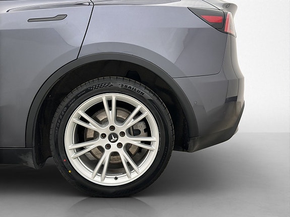 Tesla Model Y 30 of 30
