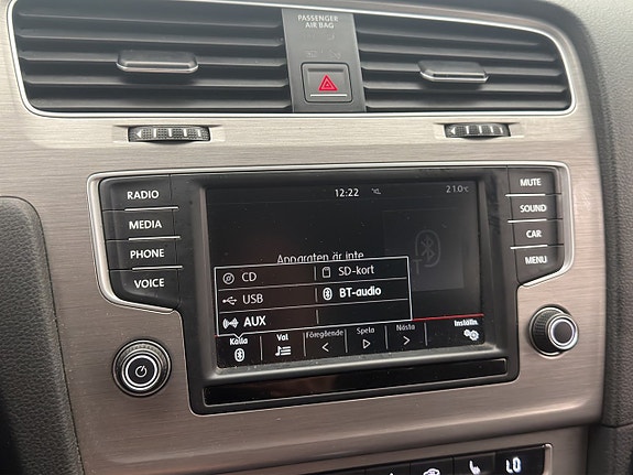 Volkswagen Golf VII 21 of 30