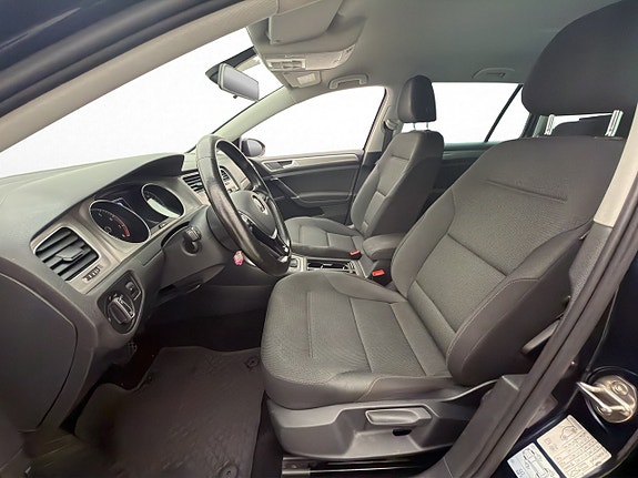 Volkswagen Golf VII 13 of 30