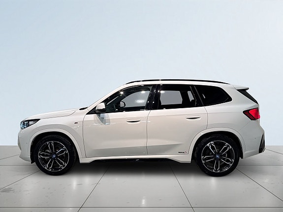 BMW X1 4 of 5