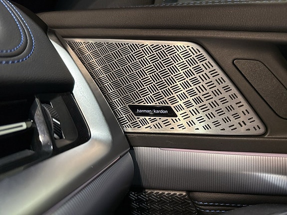 BMW X1 20 of 23