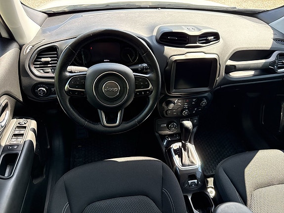 Jeep Renegade 4 of 5