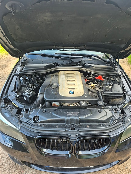 BMW 530d 8 of 8