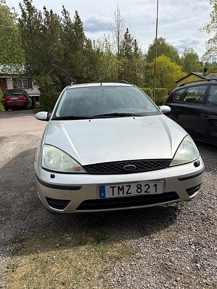Ford Focus 2 of 5