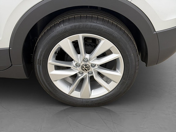 Volkswagen T-Cross 28 of 29
