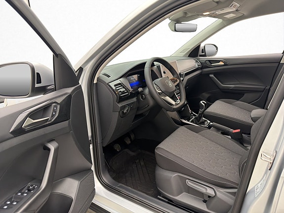 Volkswagen T-Cross 10 of 29