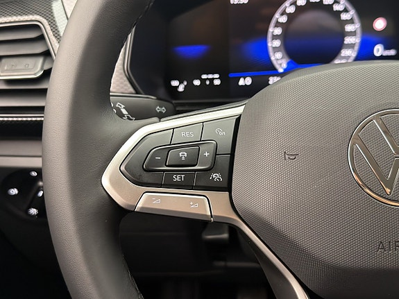 Volkswagen T-Cross 14 of 29