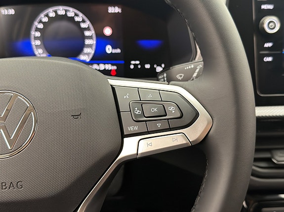 Volkswagen T-Cross 16 of 29