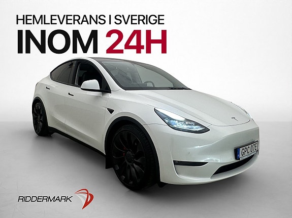 Tesla Model Y 4 of 5