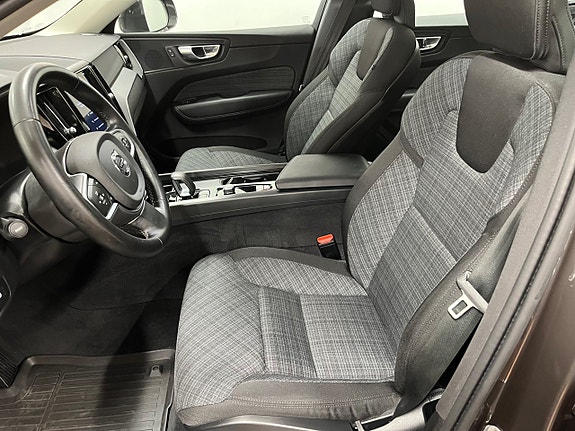Volvo XC60 14 of 24