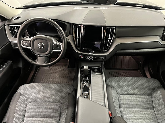 Volvo XC60 17 of 24