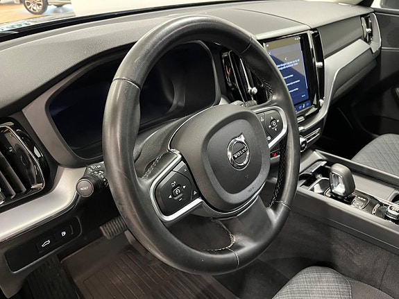 Volvo XC60 15 of 24