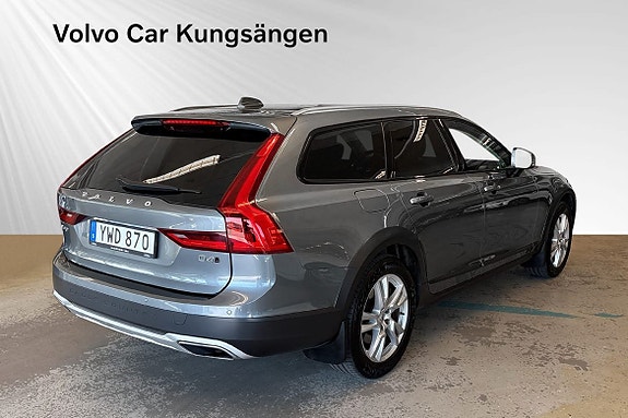 Volvo V90 Cross Country 5 of 30