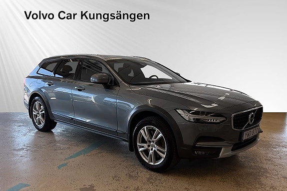 Volvo V90 Cross Country 6 of 30