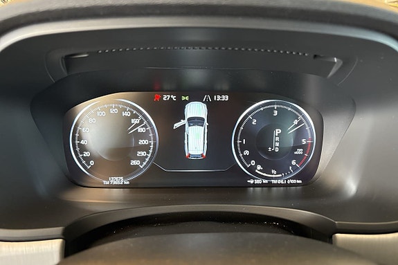 Volvo V90 Cross Country 21 of 30