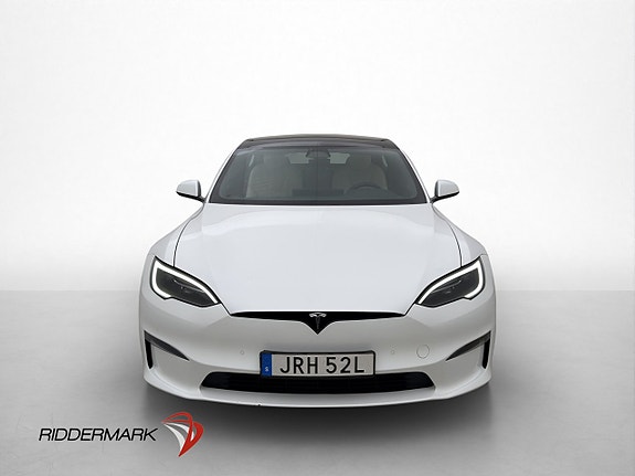 Tesla Model S 2 of 5