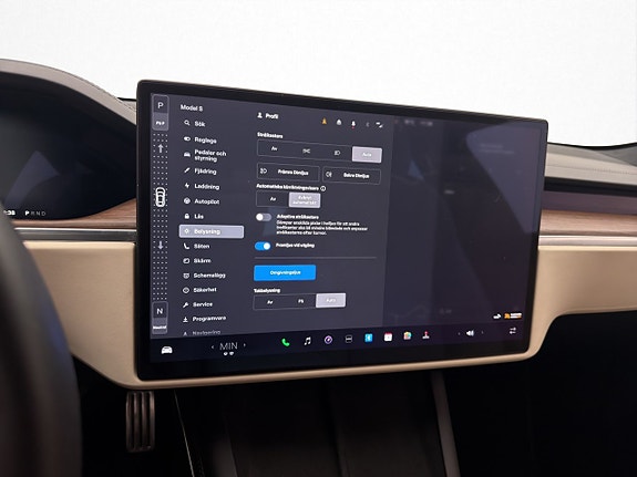 Tesla Model S 23 of 30