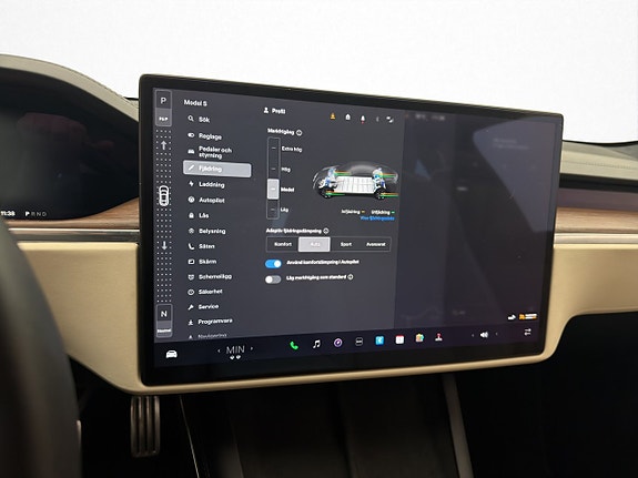 Tesla Model S 21 of 30