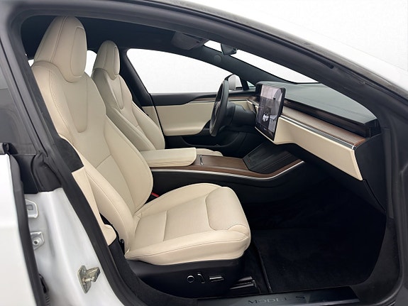 Tesla Model S 30 of 30
