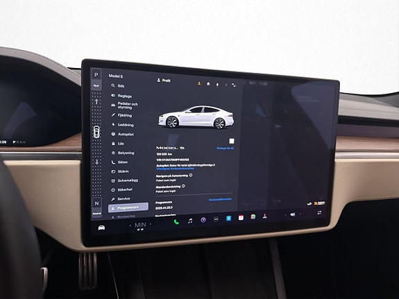 Tesla Model S 25 of 30