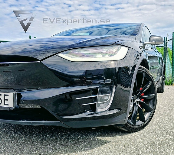 Tesla Model X 5 of 5