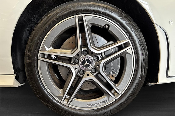 Mercedes-Benz CLA250 e 21 of 21