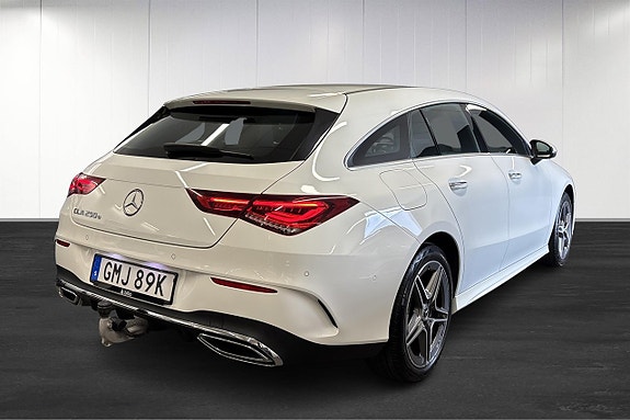 Mercedes-Benz CLA250 e 4 of 5