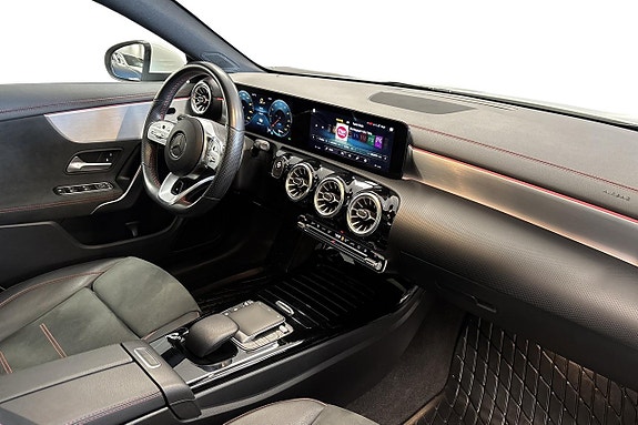 Mercedes-Benz CLA250 e 11 of 21