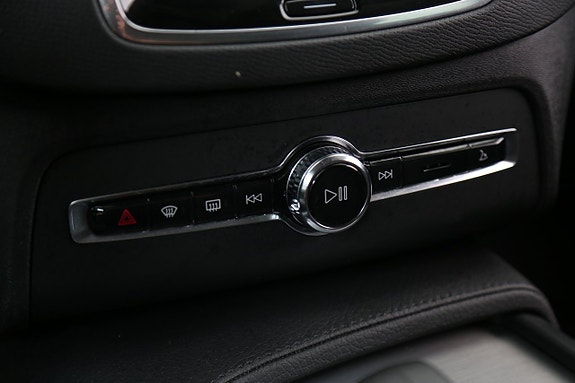 Volvo XC90 21 of 30
