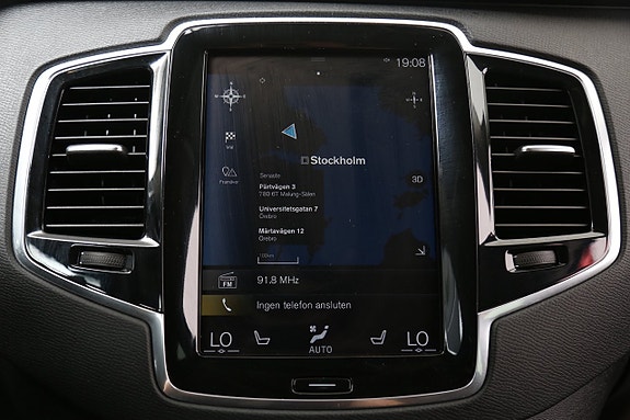 Volvo XC90 22 of 30