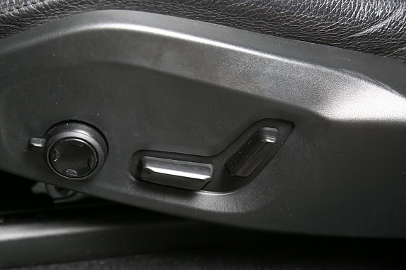 Volvo XC90 14 of 30