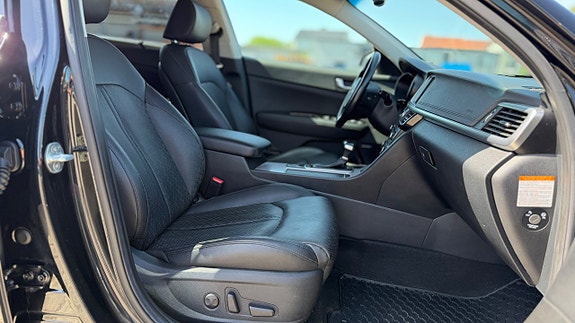 Kia Optima 13 of 21
