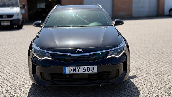 Kia Optima 2 of 5