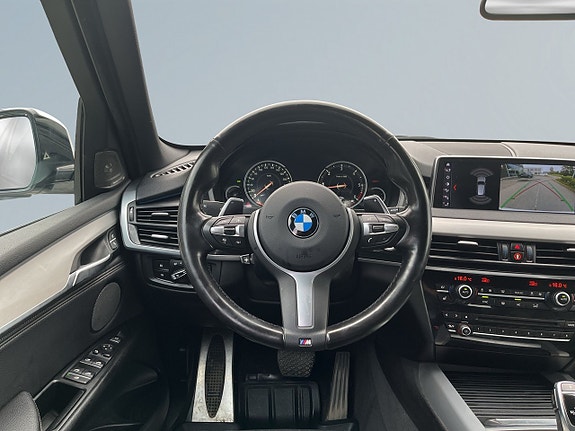 BMW X5 9 of 18