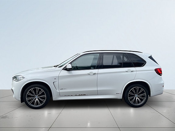 BMW X5 4 of 5