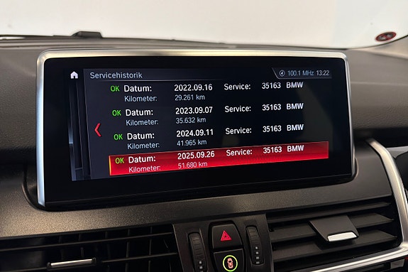 BMW 225xe 24 of 25