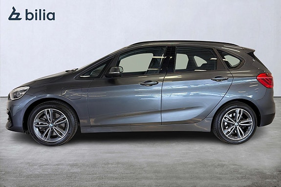 BMW 225xe 4 of 25