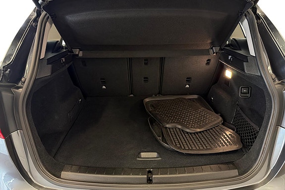 BMW 225xe 22 of 25