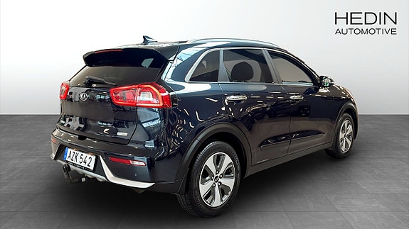Kia Niro 2 of 17