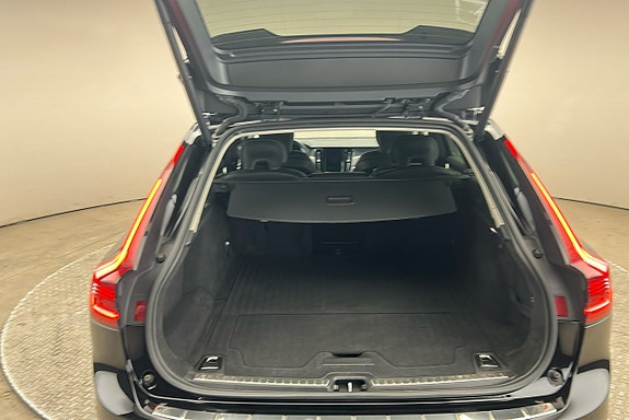 Volvo V90 14 of 28