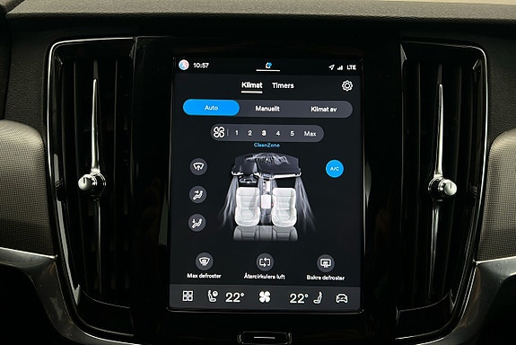 Volvo V90 21 of 28