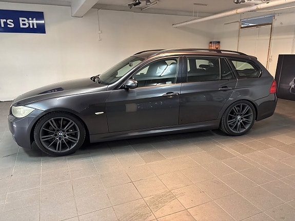 BMW 330i 10 of 18