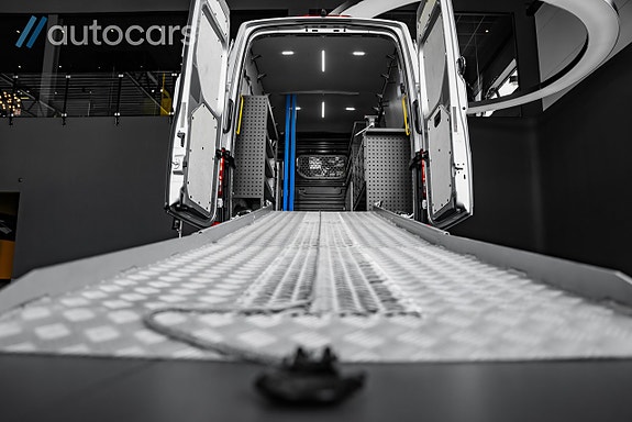 Volkswagen Crafter 12 of 30