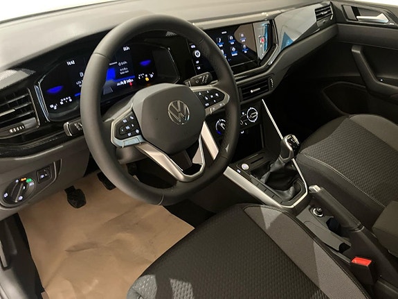 Volkswagen Polo 7 of 13