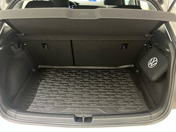 Volkswagen Polo 13 of 13