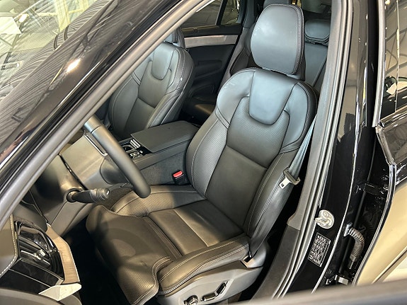 Volvo XC90 9 of 19