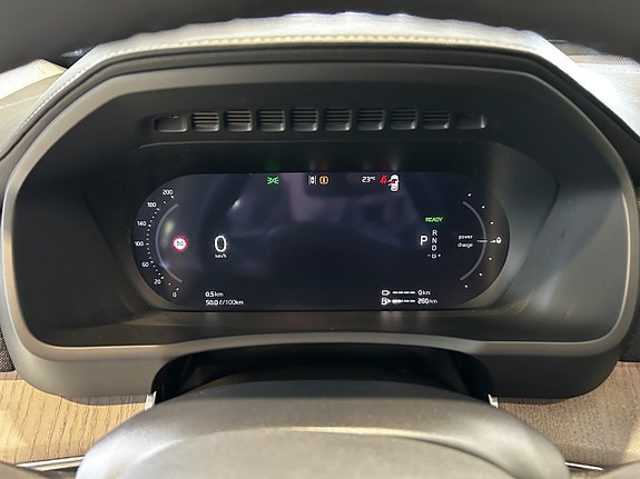 Volvo XC90 12 of 19