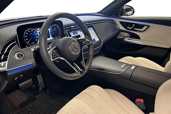 Mercedes-Benz E300 de 8 of 22