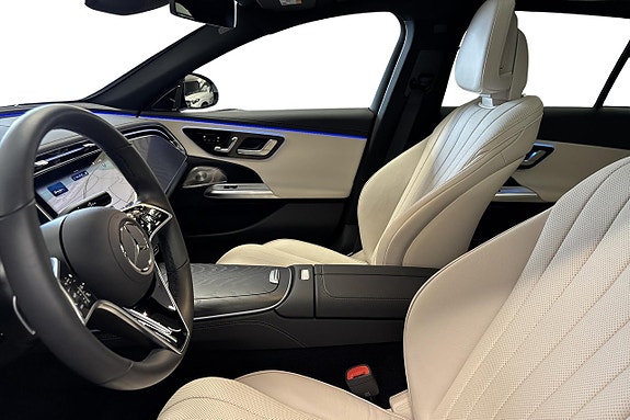 Mercedes-Benz E300 de 13 of 22