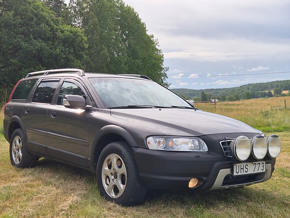 Volvo XC70 4 of 5